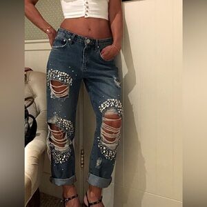Amazing crystal embellished distressed denim jeans